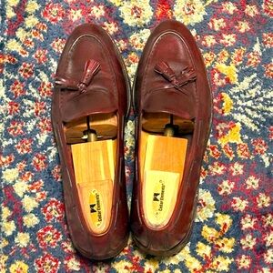 Meermin burgundy tassel loafers 8UK/9US